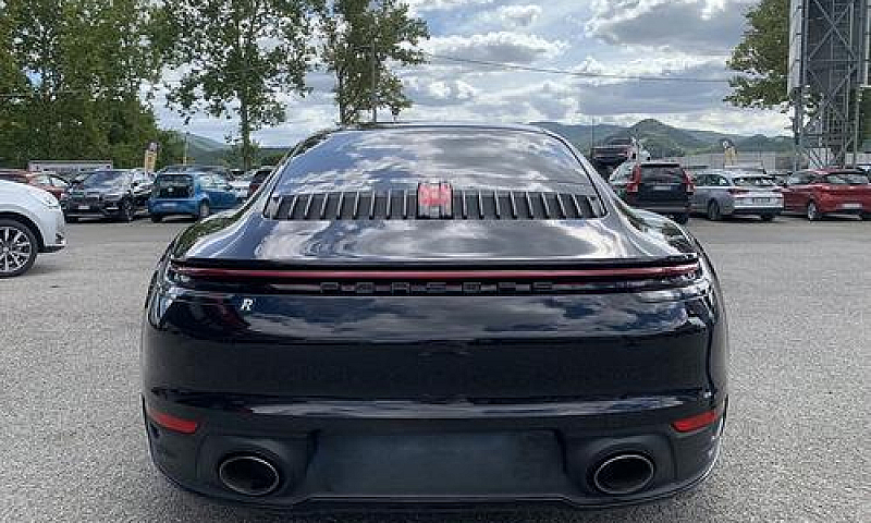Porsche 911 (992) 91...