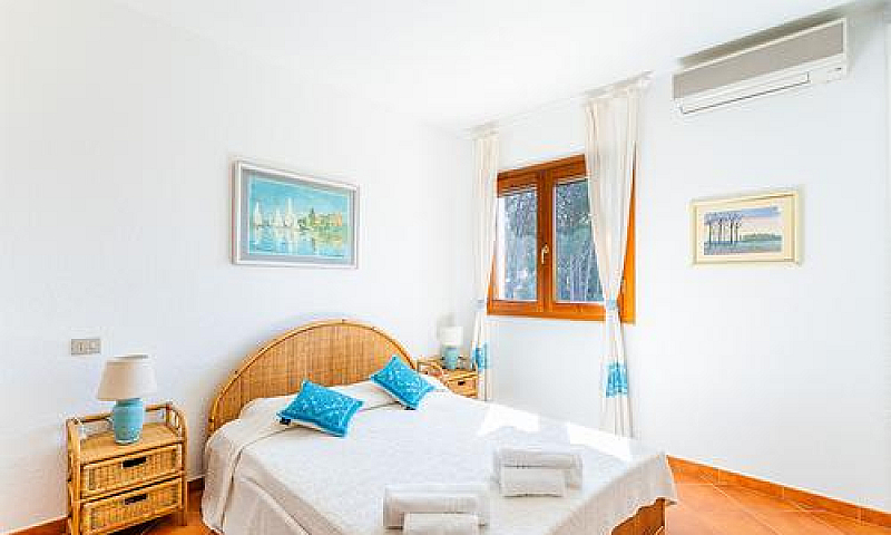 Porzione Di Casa A P...
