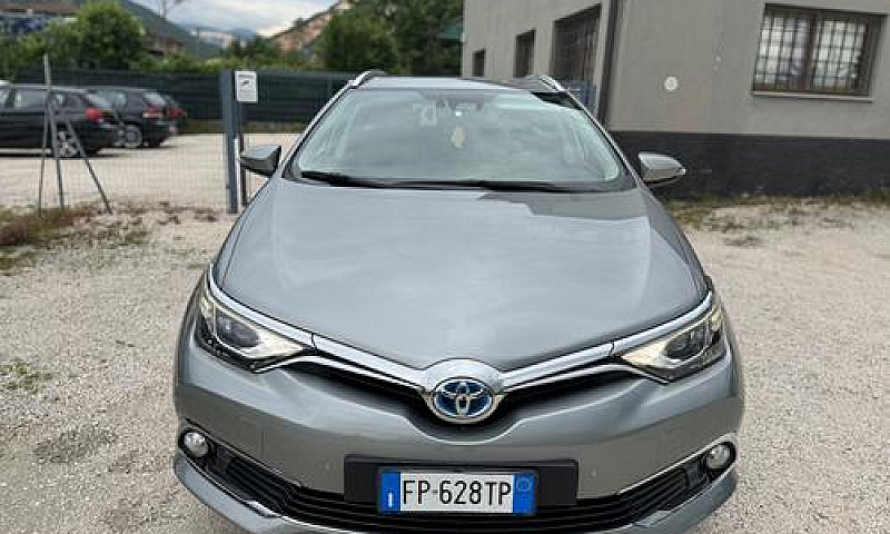 Toyota Auris Touring...