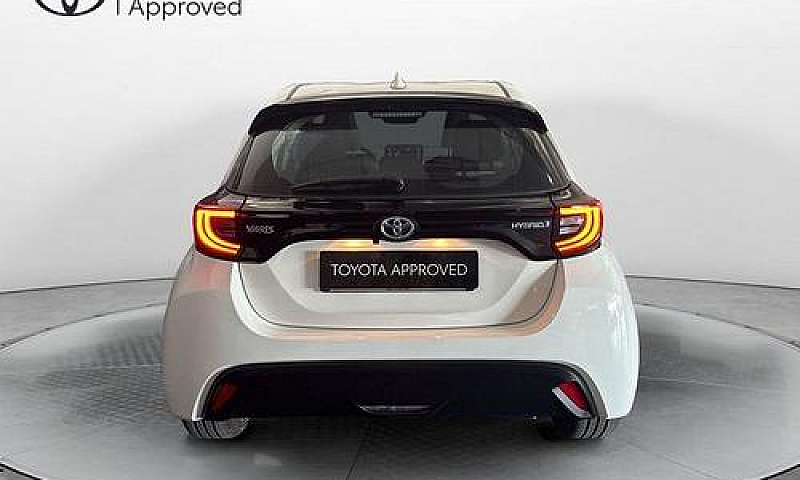 Toyota Yaris 1.5 Hyb...