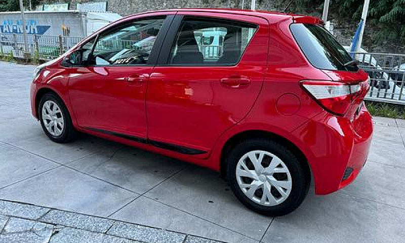Toyota Yaris 1.0 Neo...