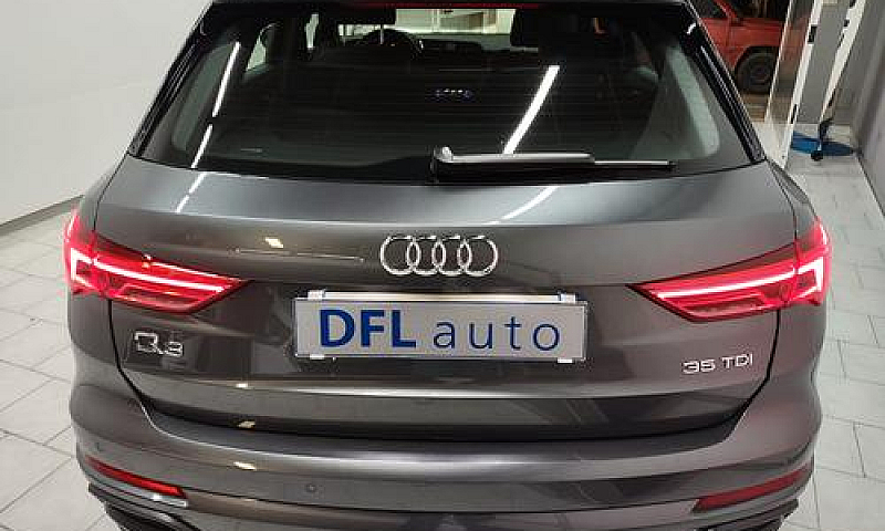 Audi Q3 35Tdi S-Line...