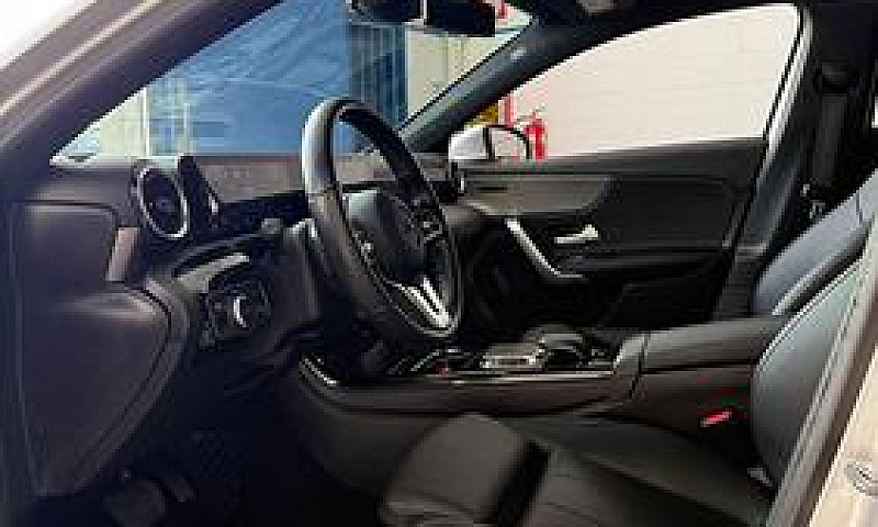 Mercedes-Benz A 220 ...