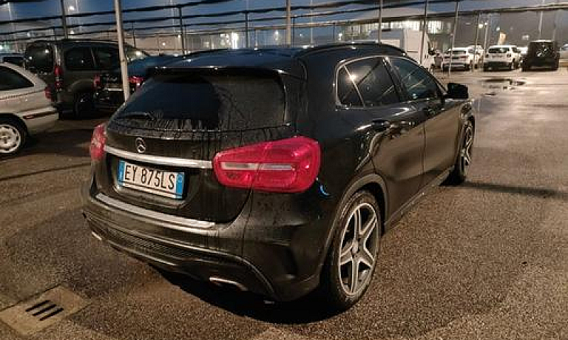 Mercedes-Benz Gla 20...