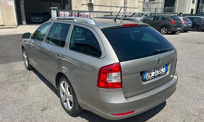 Skoda Octavia Ambiti...