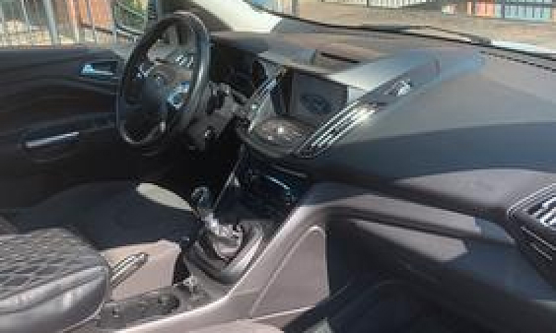 Ford Kuga...