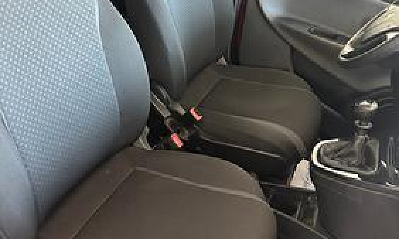 Lancia Ypsilon 1.2 6...