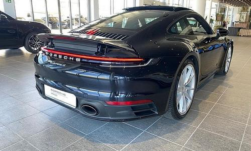 Porsche 911 992 Carr...