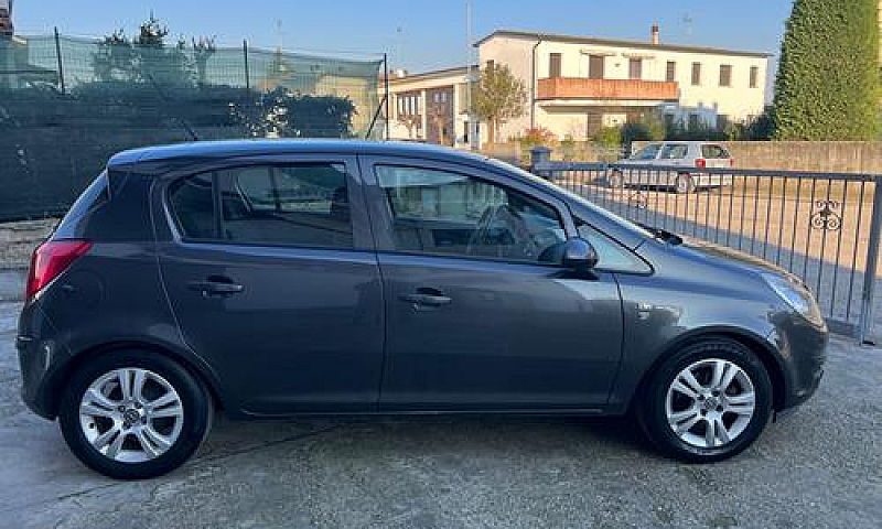 Opel Corsa 1.3 Cdti ...