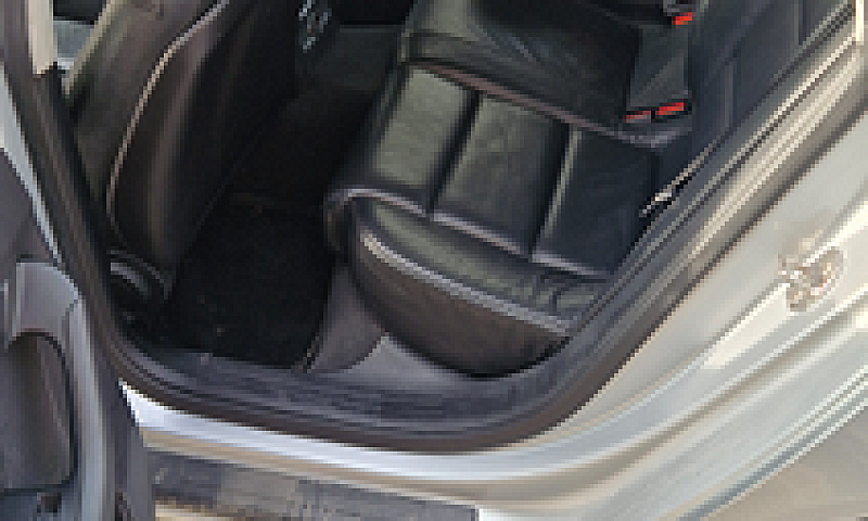Audi A6...