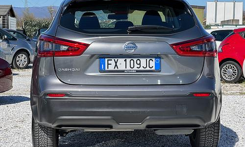 Nissan Qashqai 1.5 D...