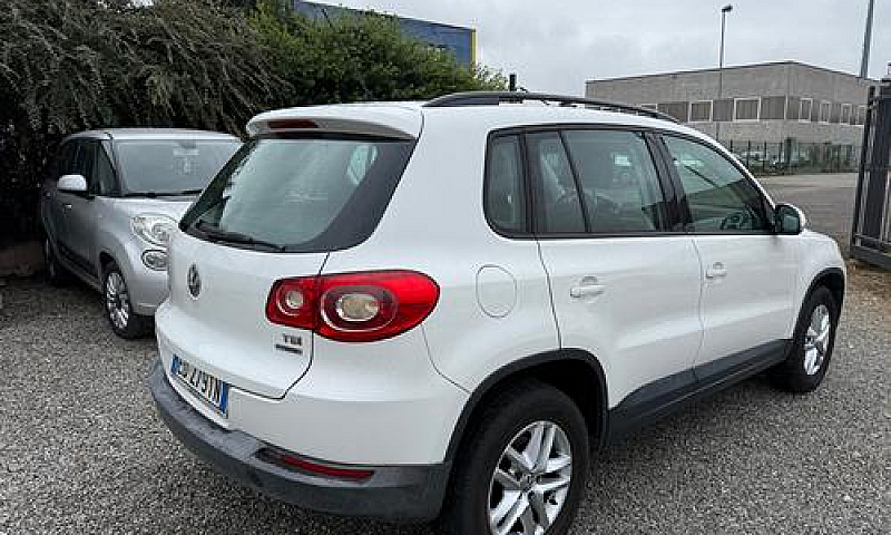 Volkswagen Tiguan 1....