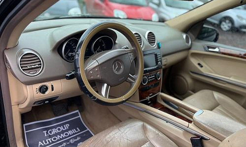Mercedes-Benz Ml 320...