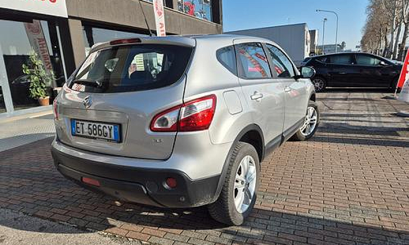 Nissan Qashqai 1.5 D...