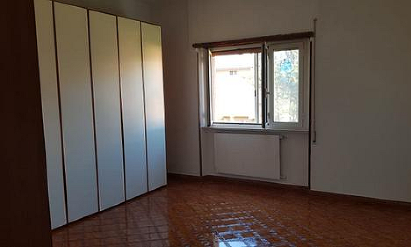 Ampio Appartamento A...