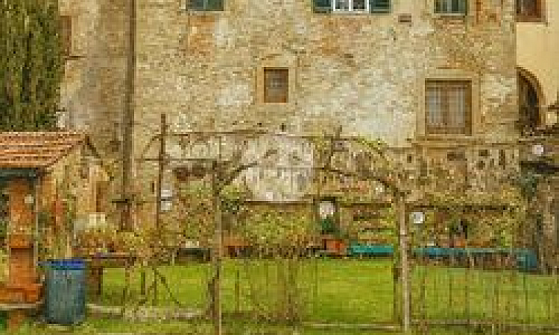 Palazzo A Pratovecch...