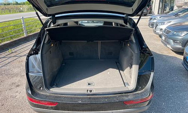 Audi Q5 2.0 Tdi 4X4 ...