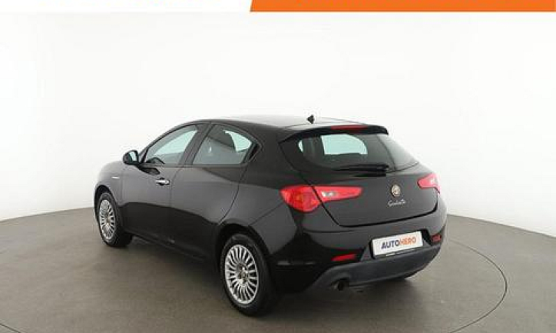Alfa Romeo Giulietta...