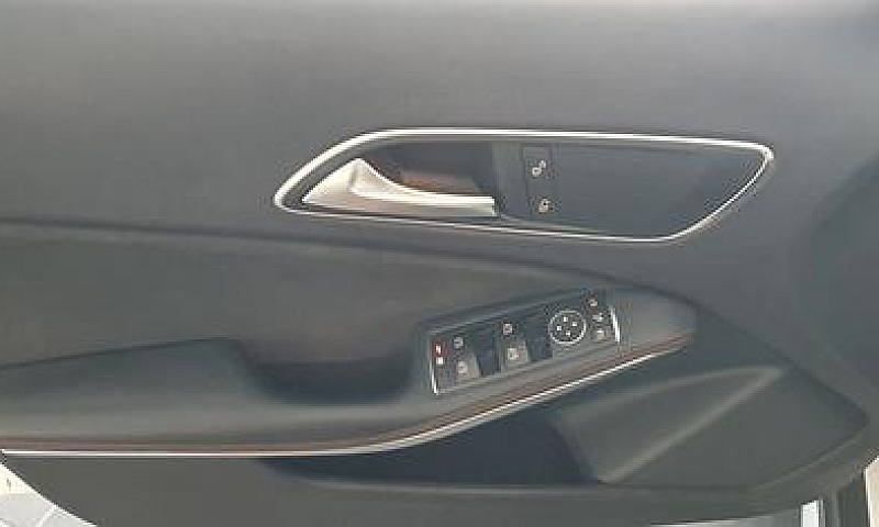 Mercedes-Benz Gla 22...