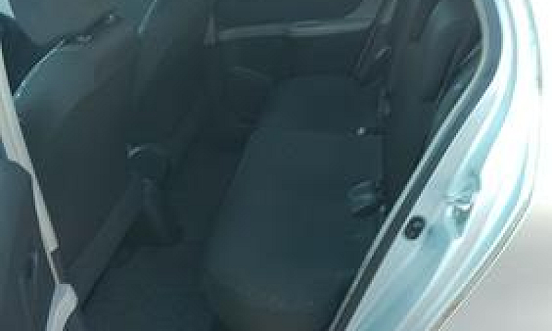 Toyota Yaris ...