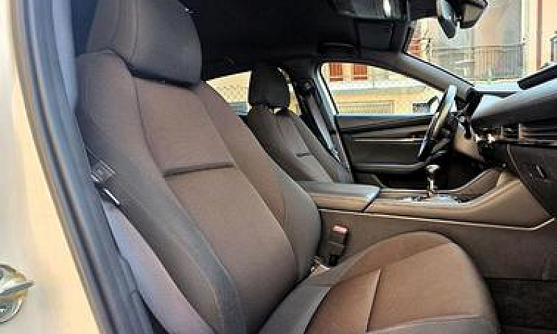 Mazda 3 Executive 2....