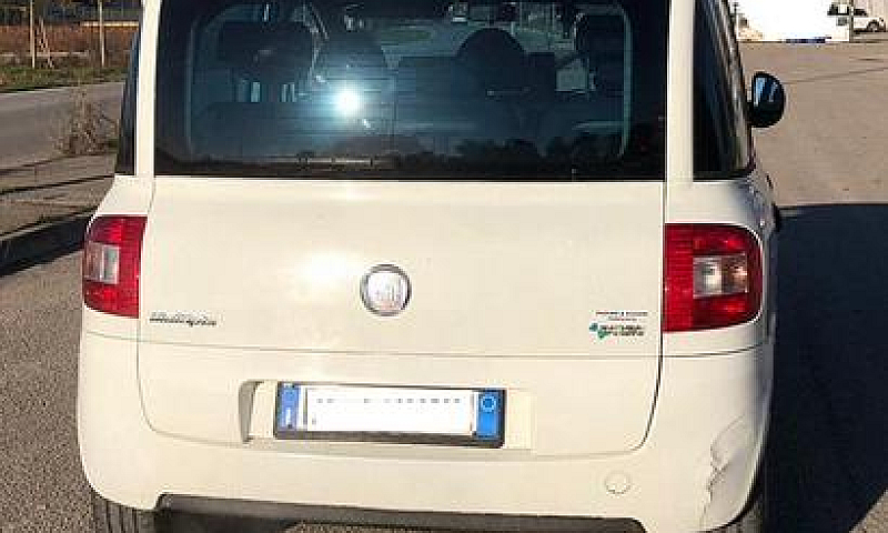 Autovettura Fiat Mul...
