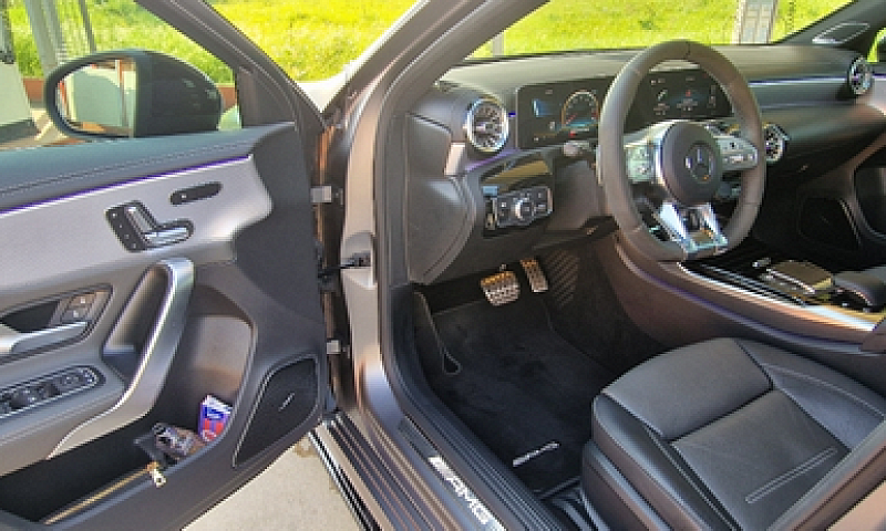 Mercedes A45S...