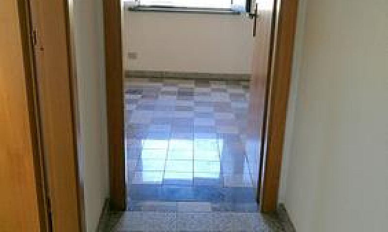 Casa Con Ingresso In...