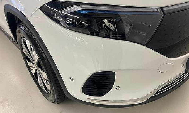 Mercedes-Benz Eqa 30...