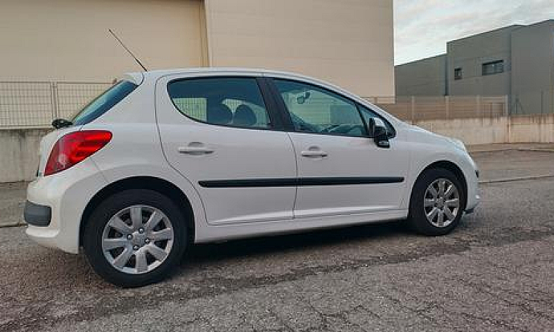 Peugeot 207 1.4 Meta...