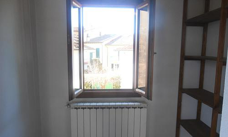 Borgo S Lorenzo 3 Va...