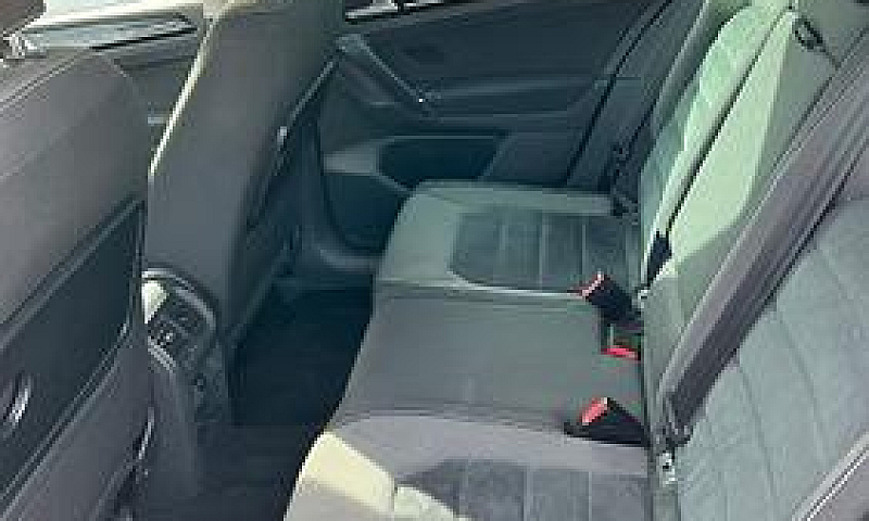 Volkswagen Golf Plus...