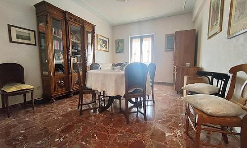 Elegante Appartament...