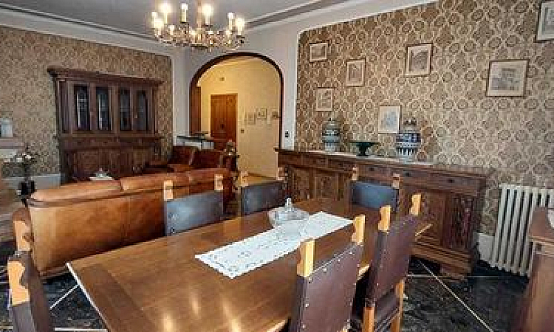 Appartamento A Ascia...
