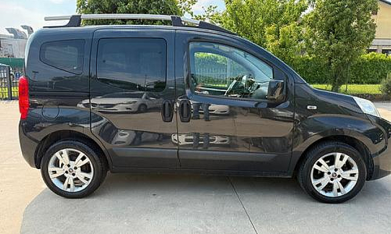 Fiat Qubo 1.3 Mjt 75...