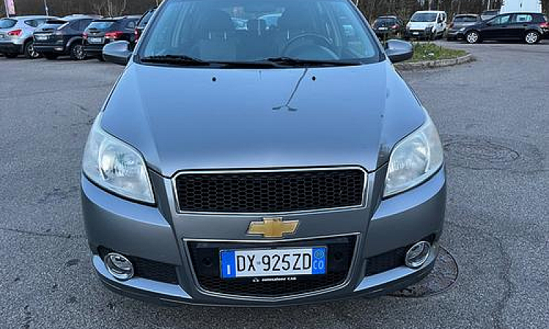 Chevrolet Aveo 1.2 5...