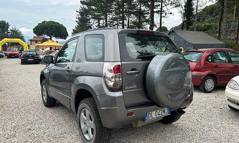 Suzuki Grand Vitara ...