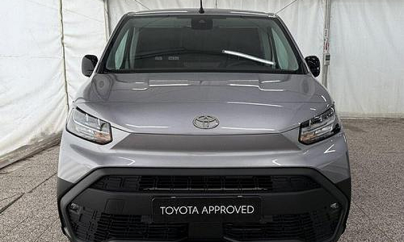 Toyota Proace City 1...