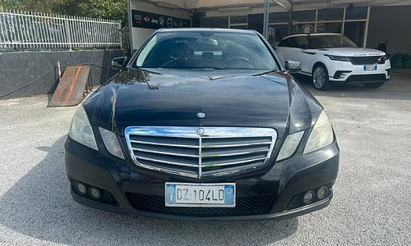Mercedes-Benz E 220 ...