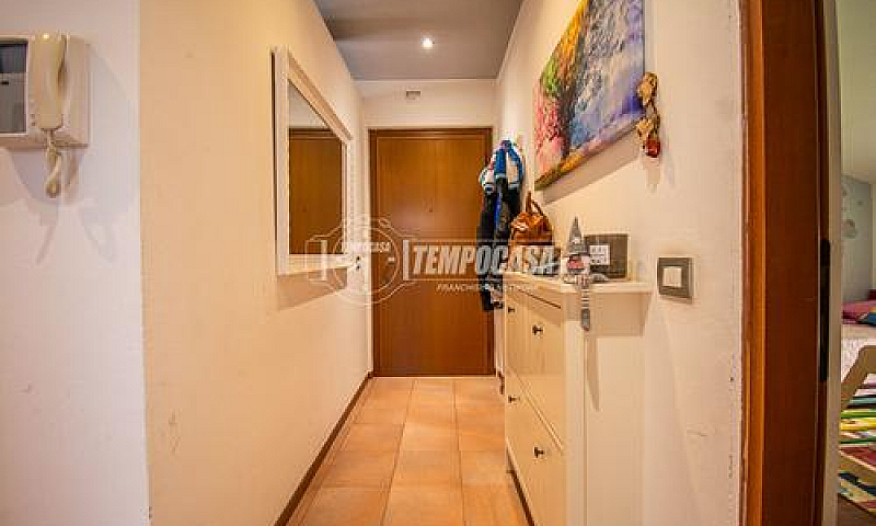 Trilocale Con Box, B...