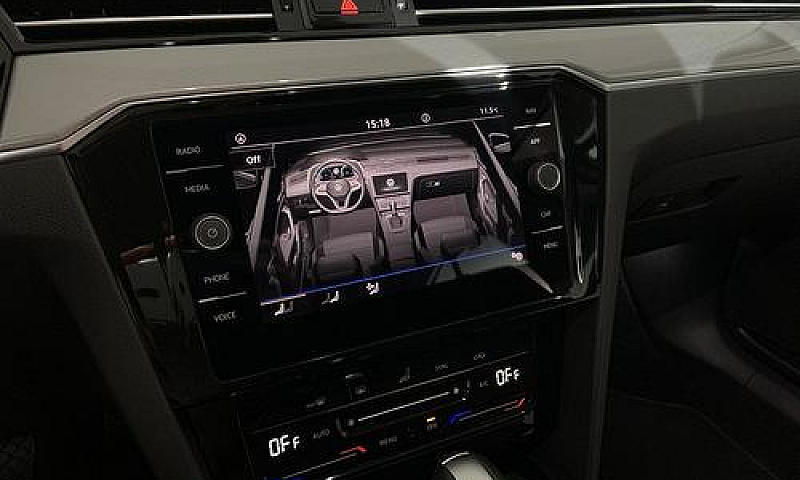 Volkswagen Passat Va...