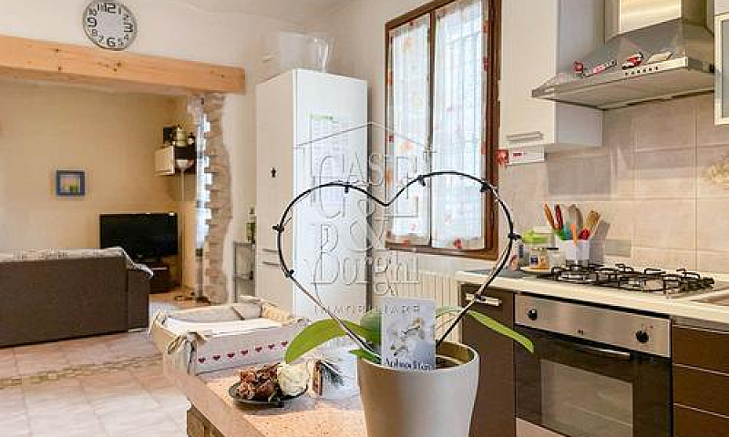 Casa In Sasso A Vist...