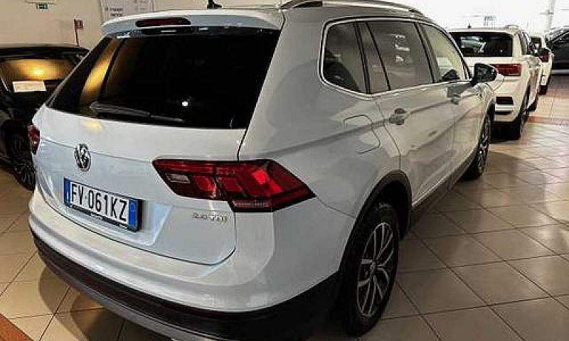 Volkswagen Tiguan Al...