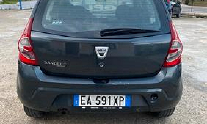 Dacia Sandero 1.4 8V...