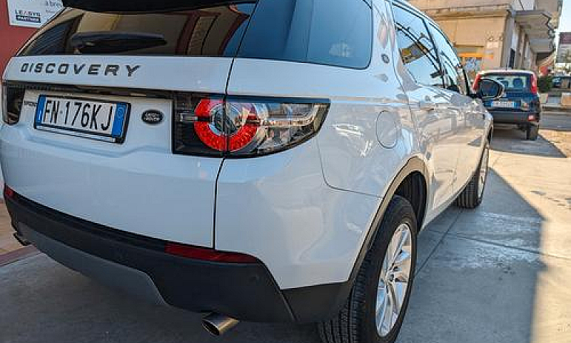 Land Rover Discovery...