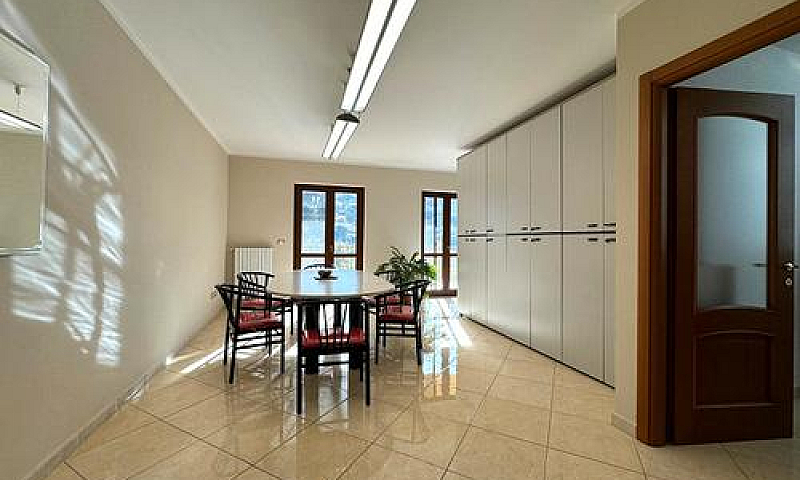 Viale Italia : Quadr...