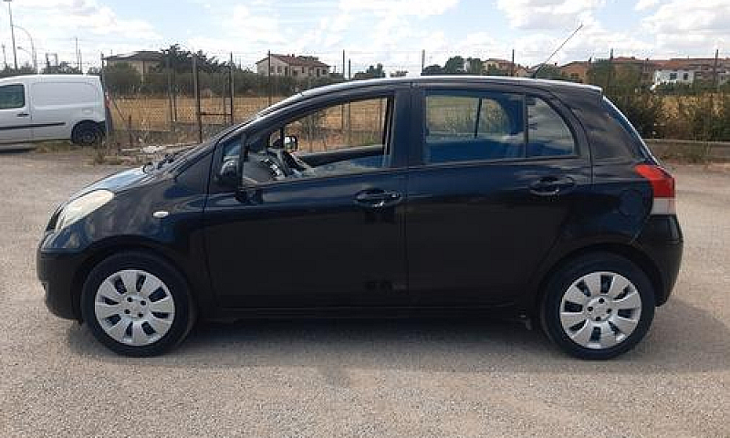 Toyota Yaris 1.4 D-4...