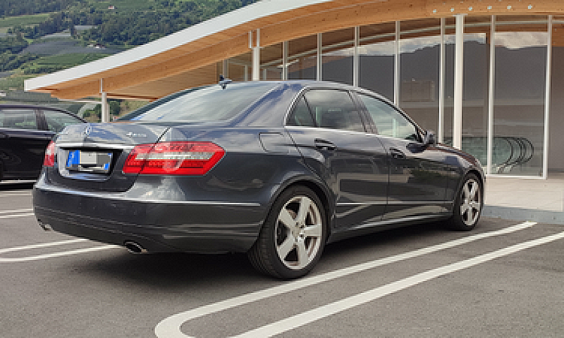 Mercedes E350 4 Mati...