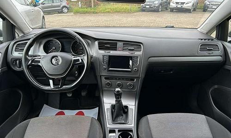 Volkswagen Golf 1.2 ...