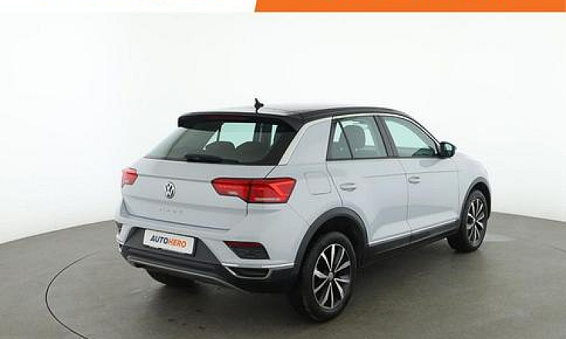 Volkswagen T-Roc 1.0...